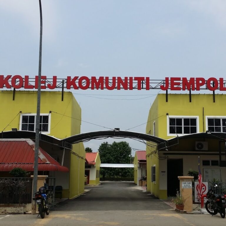 kolej komuniti